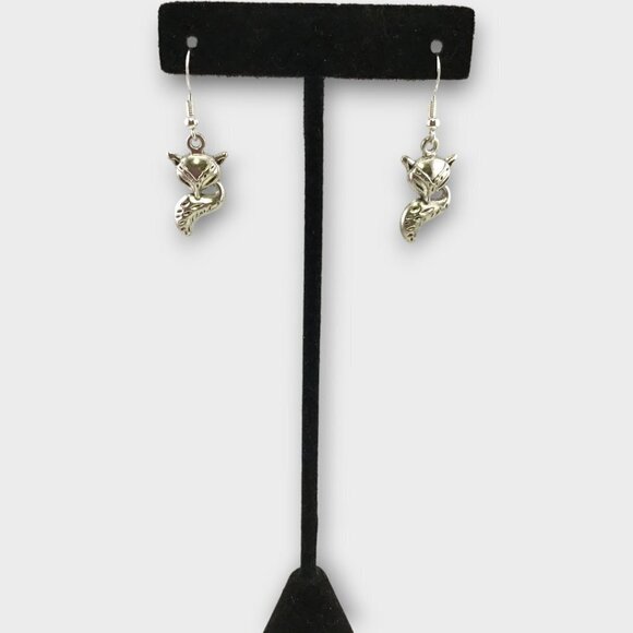 Silver Fox Earrings 925 Sterling Silver Fishhook Ear Wires - Picture 1 of 7